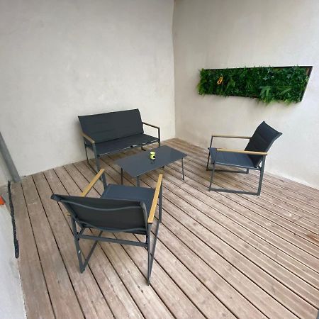 Logement Tout Equipe Layrac المظهر الخارجي الصورة